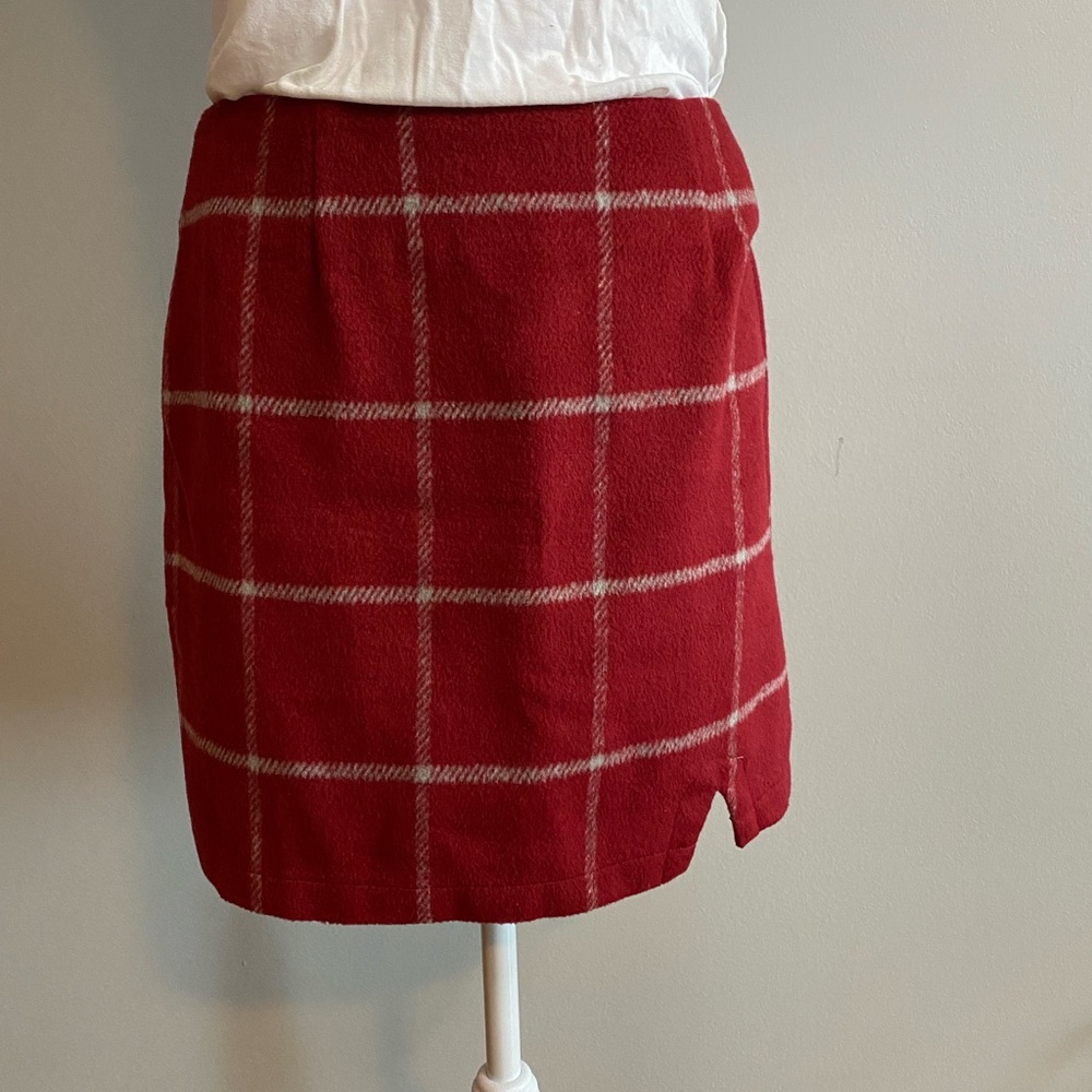 Wool Blend Plaid Mini Skirt (Wine) size Medium